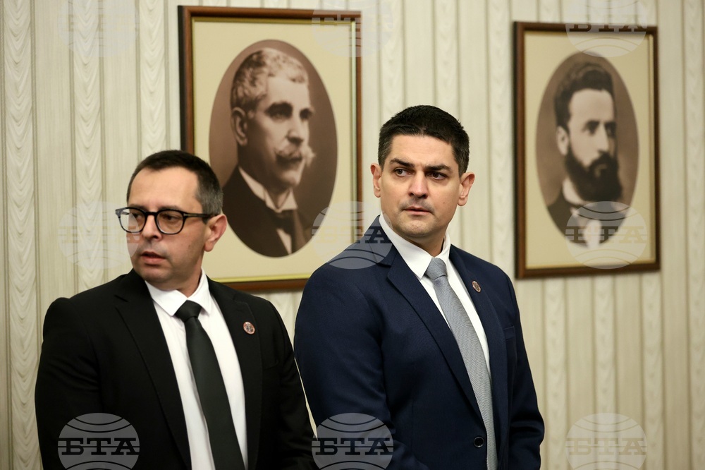 Президентство - "Морал, единство, чест" - консултации