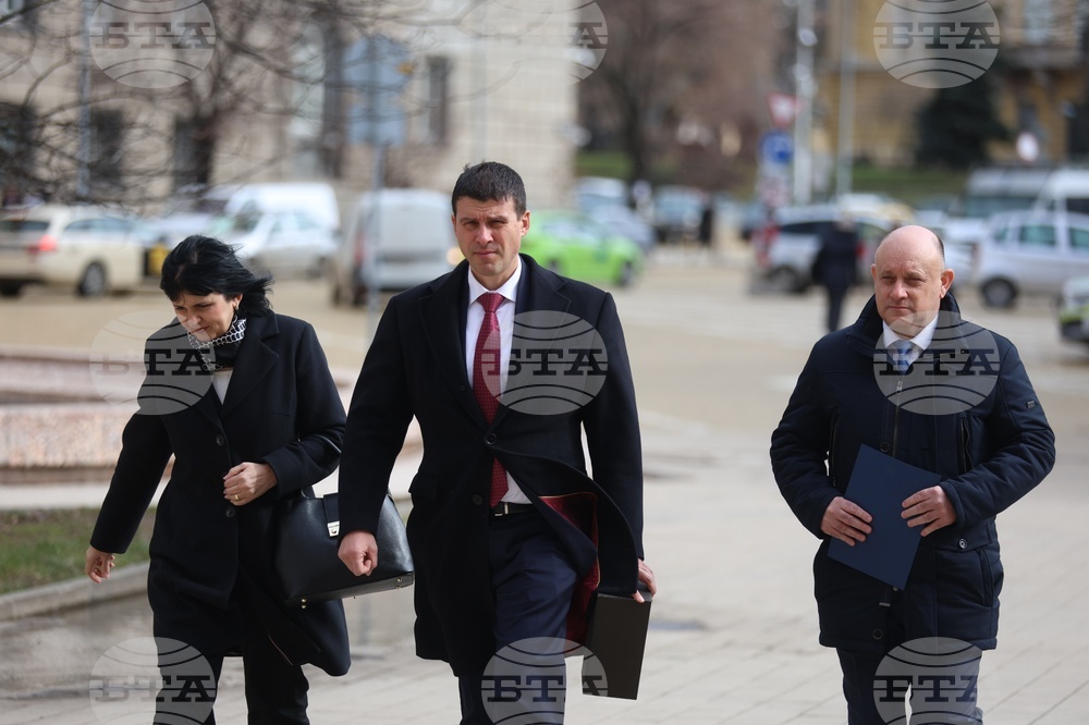 „Величие“ - президент - консултации - пристигане