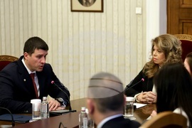 Президентство - „Величие“ - консултации