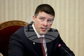 Президентство - „Величие“ - консултации