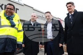 Летище „Васил Левски“ - София - покрит многоетажен паркинг - откриване