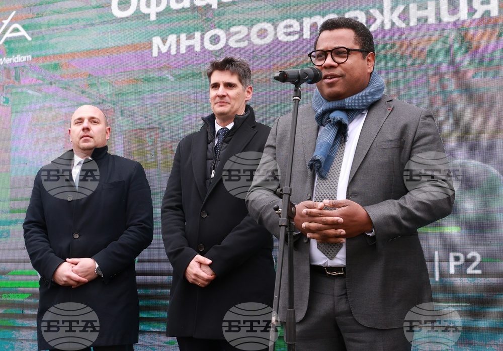 Летище „Васил Левски“ - София - покрит многоетажен паркинг - откриване