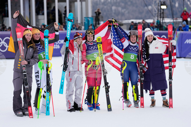 Австрийките Ариане Редлер и Катарина Хубер спечелиха олимпийската титла в алпийската комбинация при жените