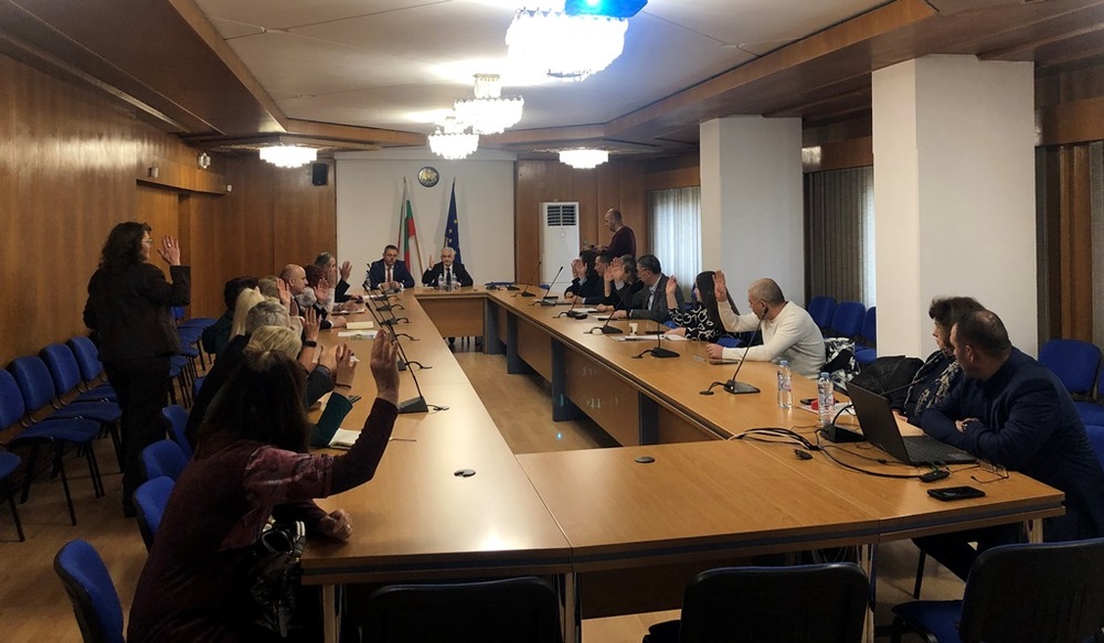 ОА Смолян: Областната комисия по заетост прие Предложението за държавен план-прием за 2026/2027