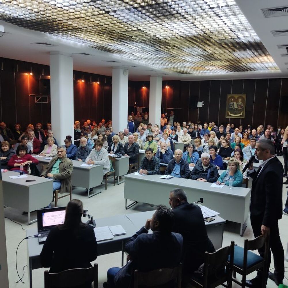 Община Сливен: Сключени са първите 14 договора за общинската подкрепа при обследването на блокове
