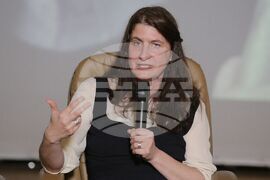 „Манда” - книга - представяне - Даря Икономова-Уайт