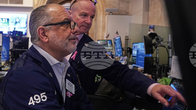 Уолстрийт откри търговията с възходящи индекси след данните за трудовия пазар в САЩ