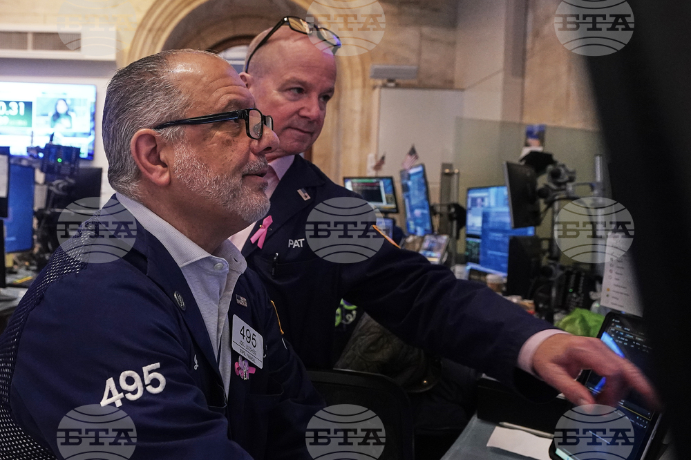 Уолстрийт откри търговията с възходящи индекси след данните за трудовия пазар в САЩ