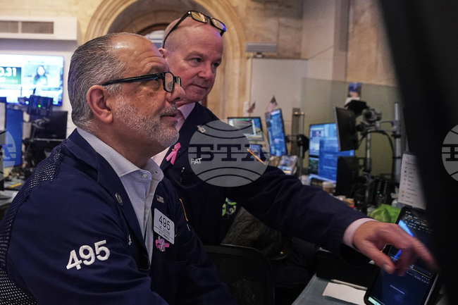 Уолстрийт откри търговията с възходящи индекси след данните за трудовия пазар в САЩ