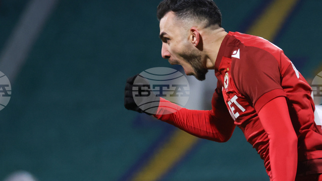 Нападателят на ЦСКА Йоанис Питас бе титуляр за Кипър при победа срещу Молдова в контрола