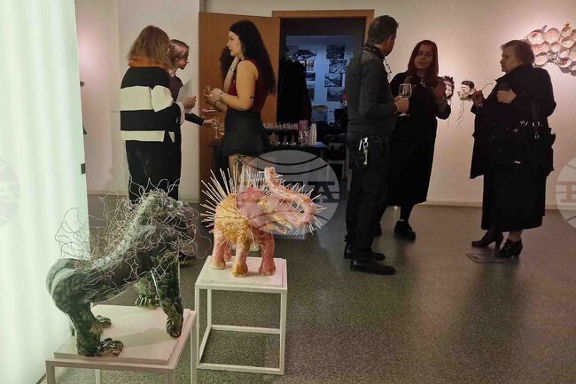 Нов български университет - „Черно 2” - изложба 