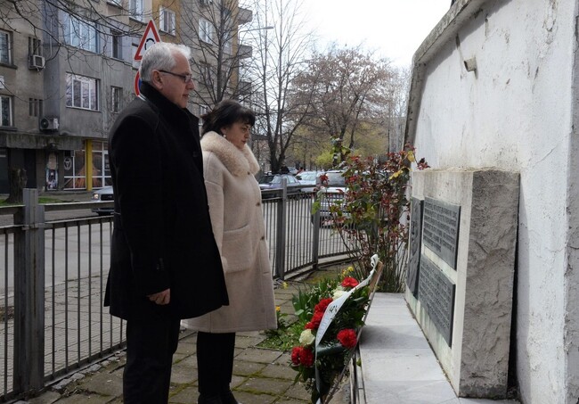 Община Видин: Поклон пред паметта на унгарския революционер Лайош Кошут