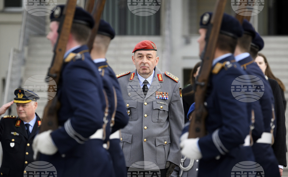 Германия номинира генералния инспектор на Бундесвера за председател на Военния комитет на НАТО 