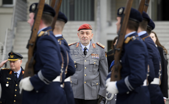 Германия номинира генералния инспектор на Бундесвера за председател на Военния комитет на НАТО 