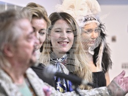 „Точки на пресичане“ - изложба - Нели Радева