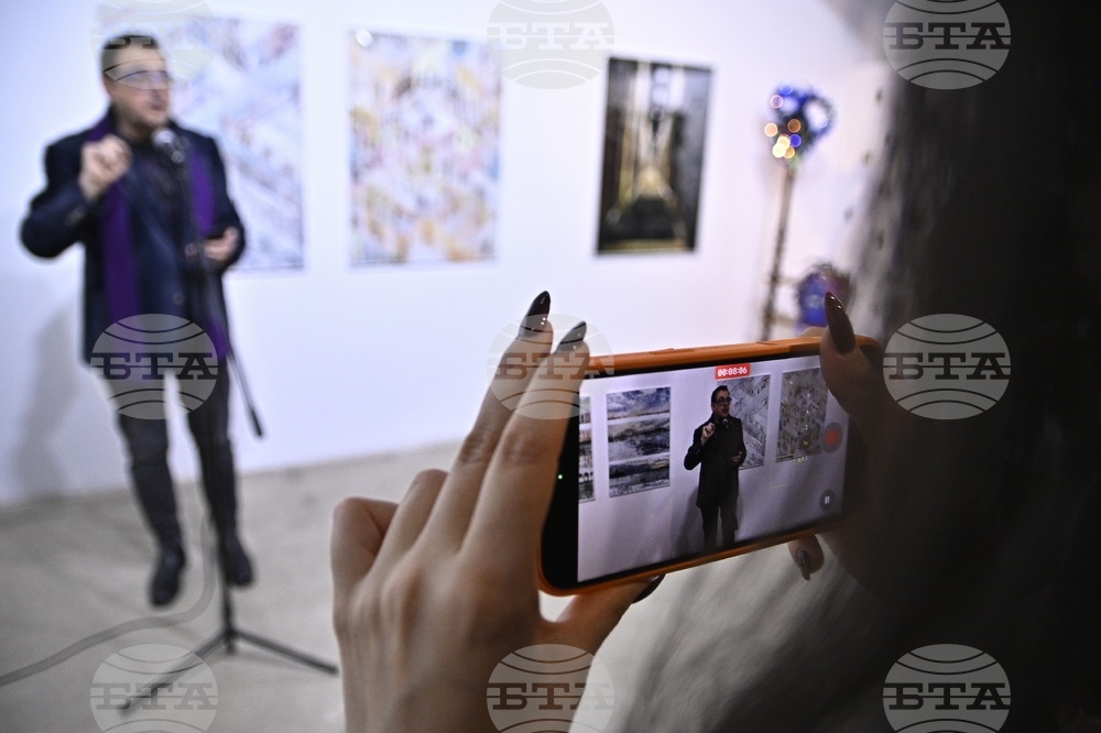 „Точки на пресичане“ - изложба