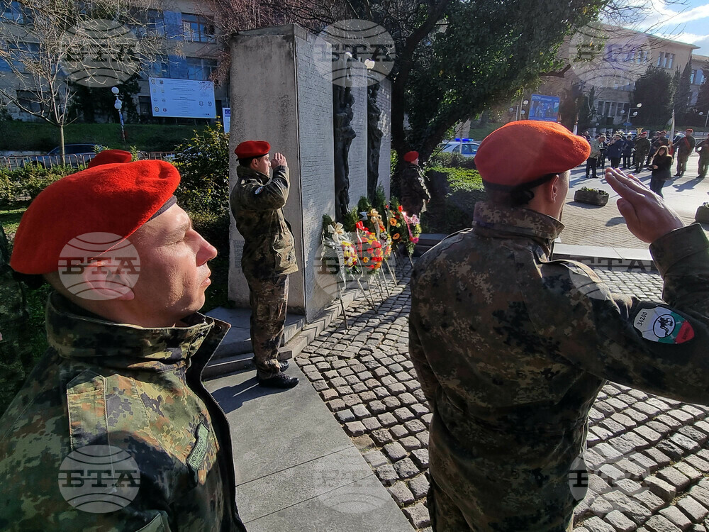 С военен ритуал в Шумен бе отбелязана 78-годишнината от Дравската епопея