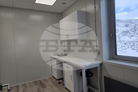 Антарктида - 34-та българска антарктическа експедиция - българска антарктическа база „Св. Климент Охридски“ - лаборатория - ОАЕ