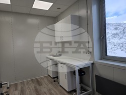 Антарктида - 34-та българска антарктическа експедиция - българска антарктическа база „Св. Климент Охридски“ - лаборатория - ОАЕ