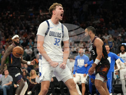 Mavericks Suns Basketball