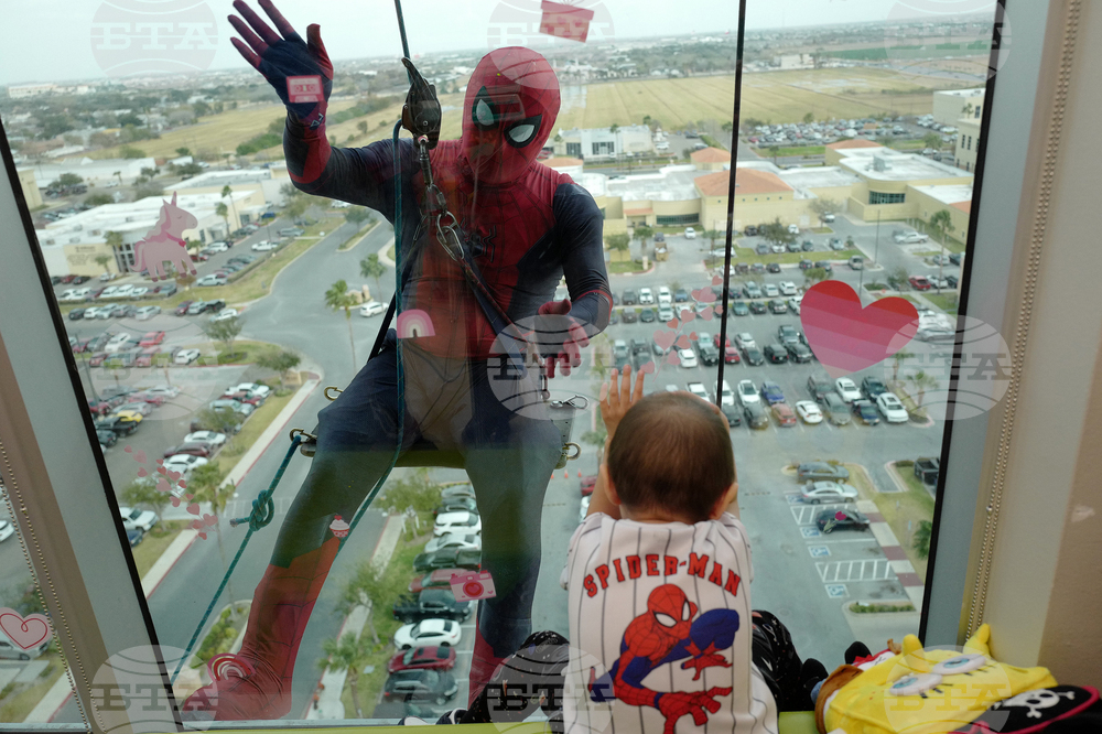 Texas Window Washers Spider-Man