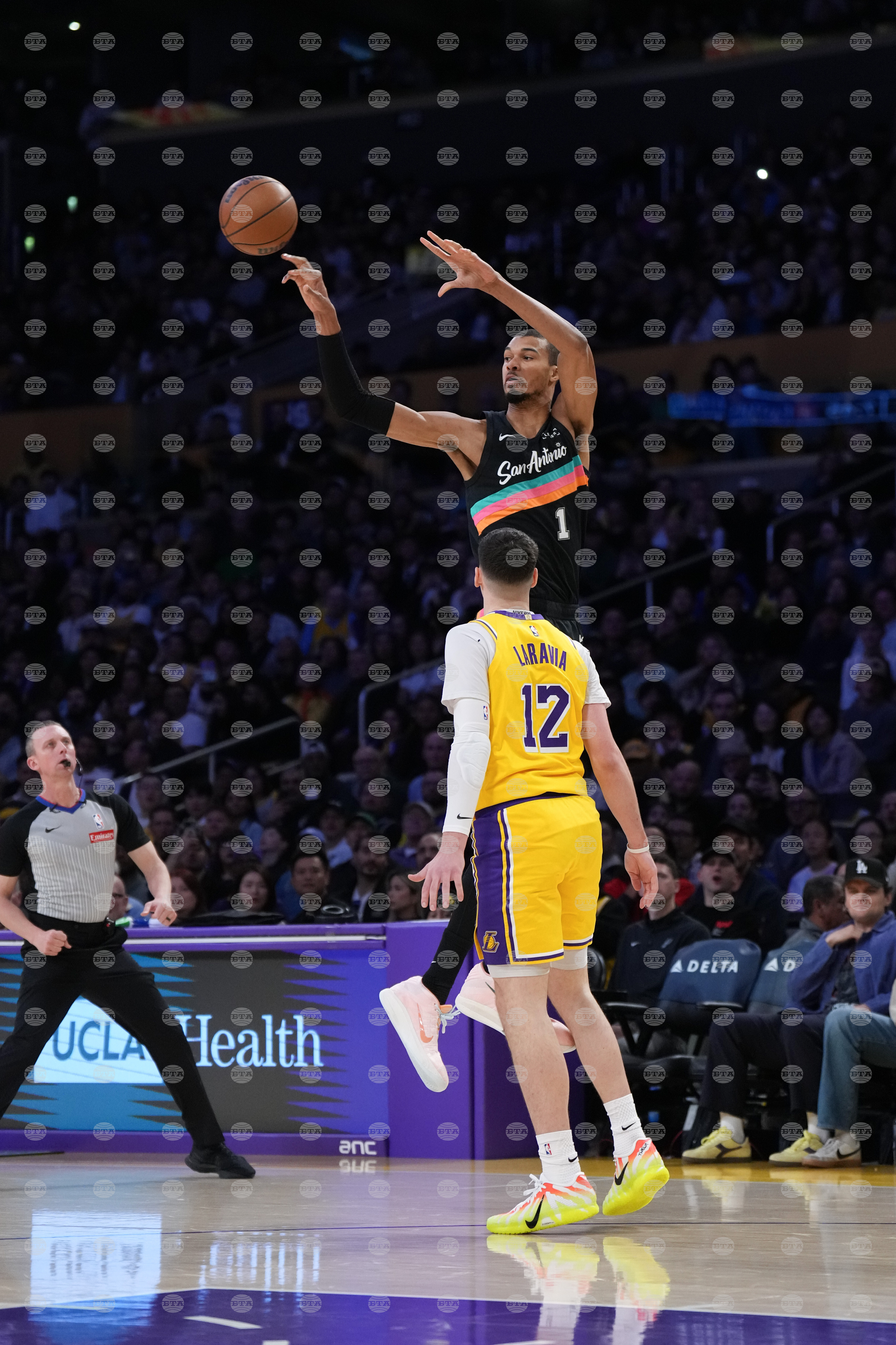 Spurs Lakers Basketball