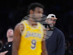 Spurs Lakers Basketball