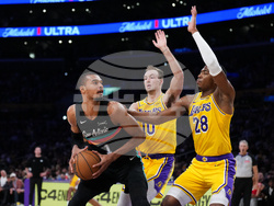 Spurs Lakers Basketball