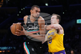 Spurs Lakers Basketball