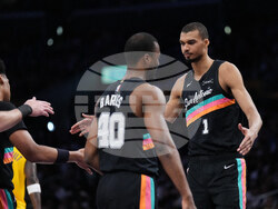 Spurs Lakers Basketball