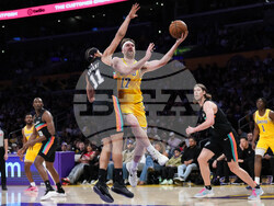 Spurs Lakers Basketball