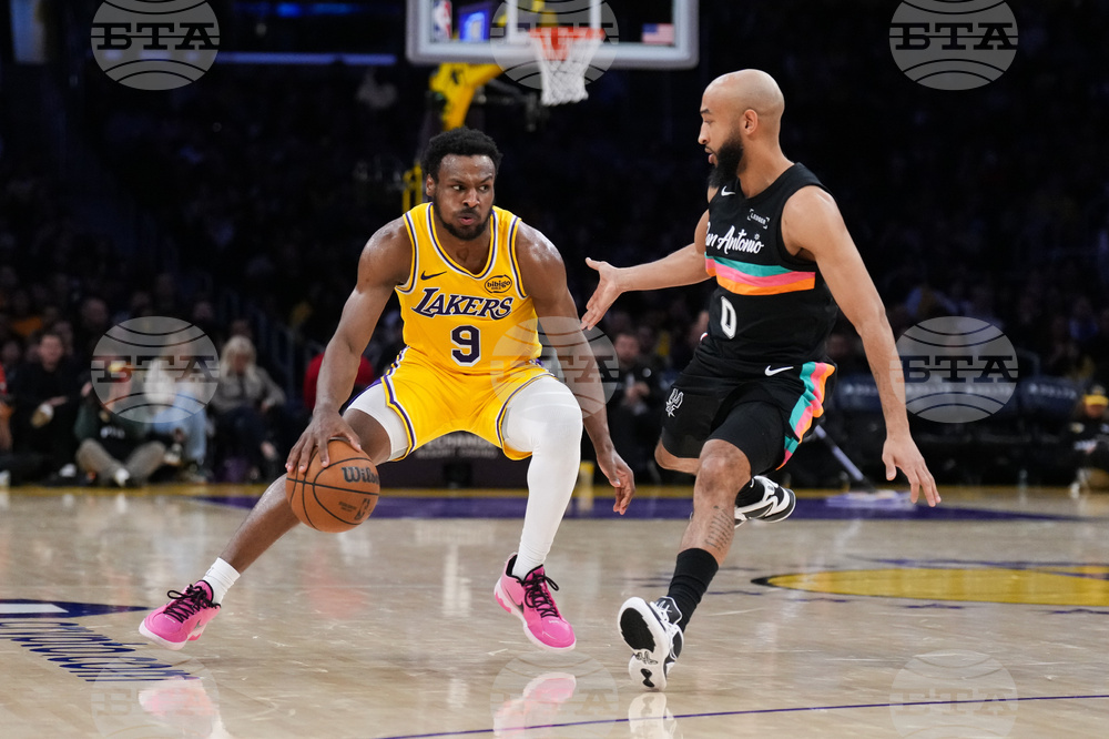 Spurs Lakers Basketball