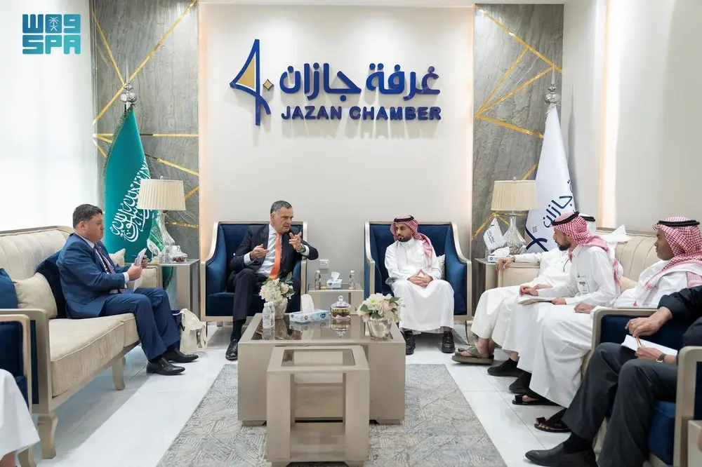 СПА: Посланикът на ЕС в Саудитска Арабия и председателят на Търговската камара на Джазан обсъдиха възможностите за бъдещо партньорство