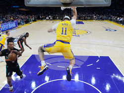 Spurs Lakers Basketball