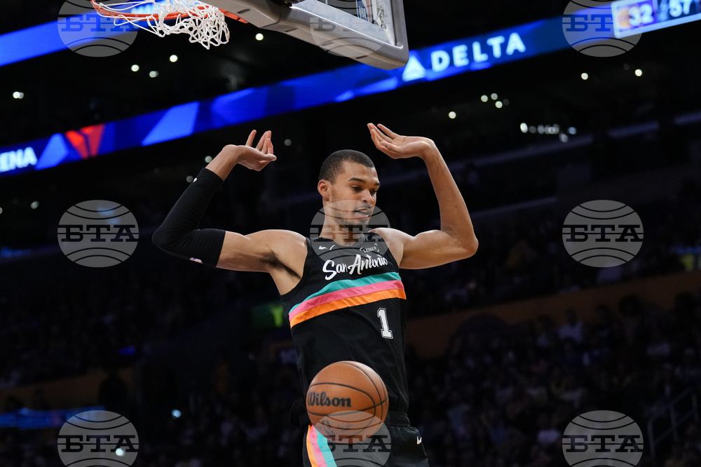 Spurs Lakers Basketball