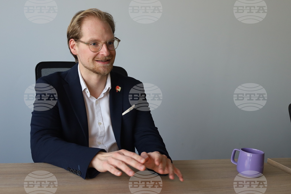 Българин от Букурещ прави музика чрез изкуствен интелект; създаде песен и за БТА 