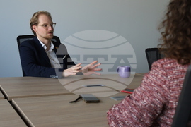 Румъния - Букурещ - Антони Пейчев - музика чрез изкуствен интелект