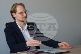 Румъния - Букурещ - Антони Пейчев - музика чрез изкуствен интелект