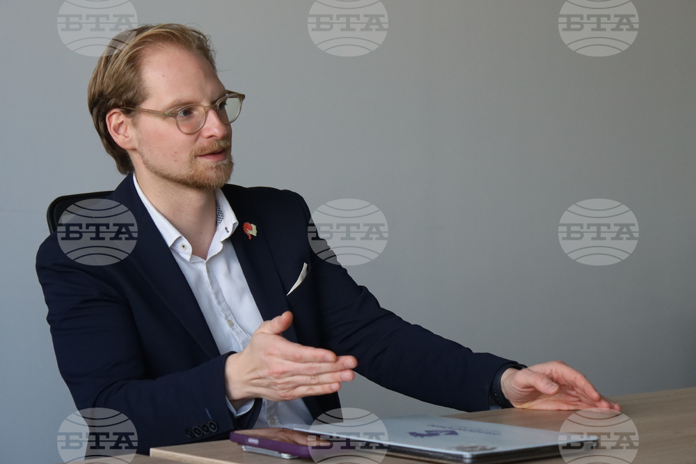 Румъния - Букурещ - Антони Пейчев - музика чрез изкуствен интелект