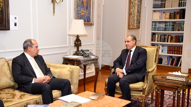 МЕНА: Египетският външен министър похвали Британския университет в Египет за подготовката на кадри за публичната администрация