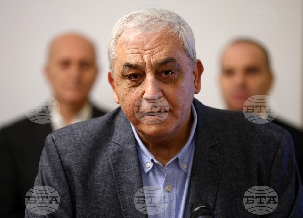 Гроздан Караджов - железопътни превози - договори - подписване