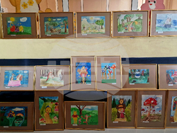 Троян - дарение картини - болница