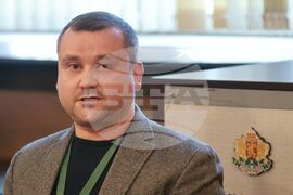 Национален студентски дом - кръгла маса - Вадим Рошманов