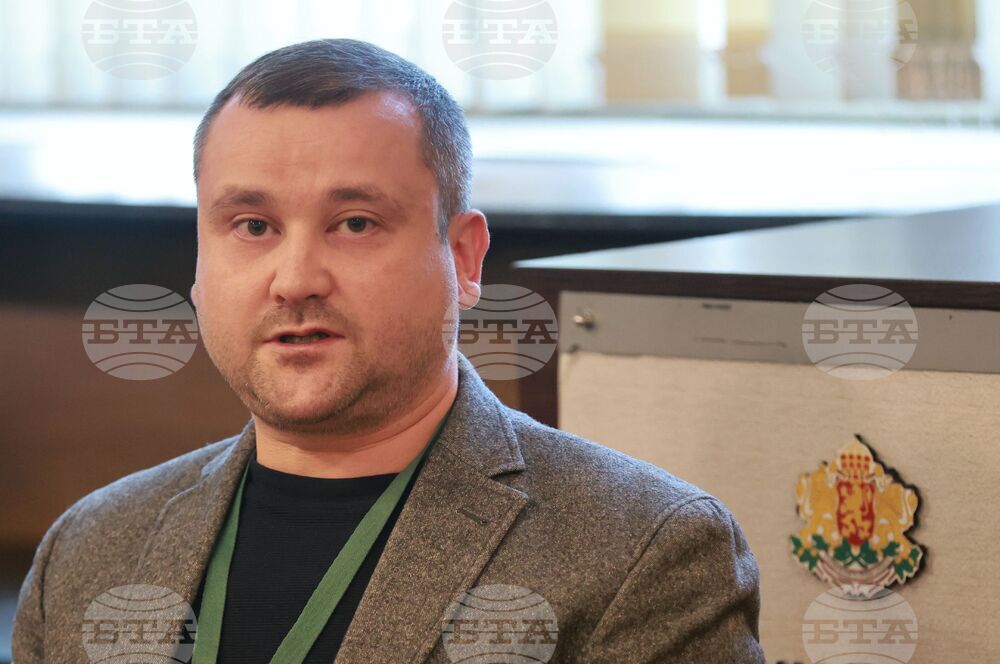 Национален студентски дом - кръгла маса - Вадим Рошманов