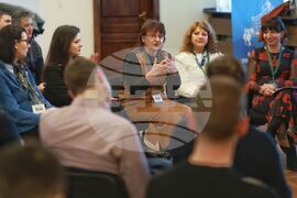 Национален студентски дом - кръгла маса