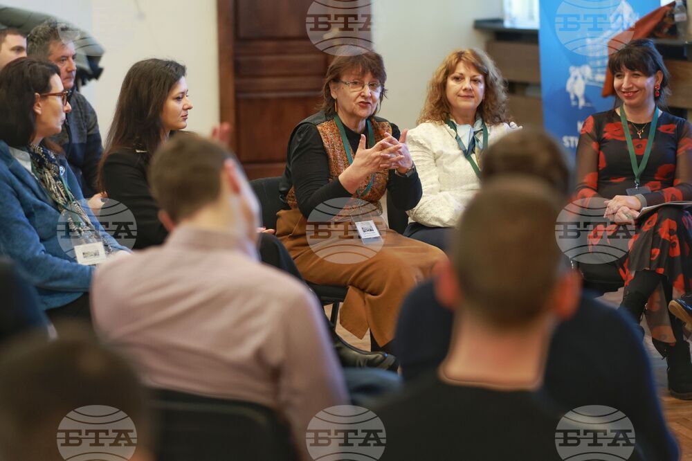 Национален студентски дом - кръгла маса