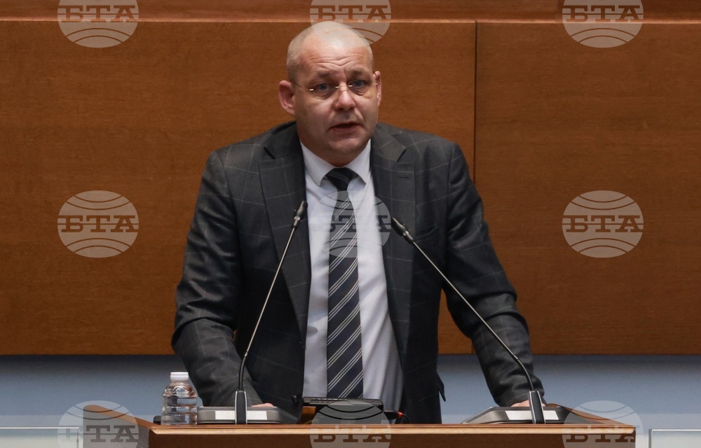 Probe Ordered Into Issuance of Firearms Permits in Petrohan Case