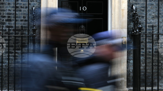 Великобритания очаква привилегированата ѝ търговска позиция със САЩ да се запази след решението на Върховния съд във Вашингтон за отмяна на всеобхватните мита