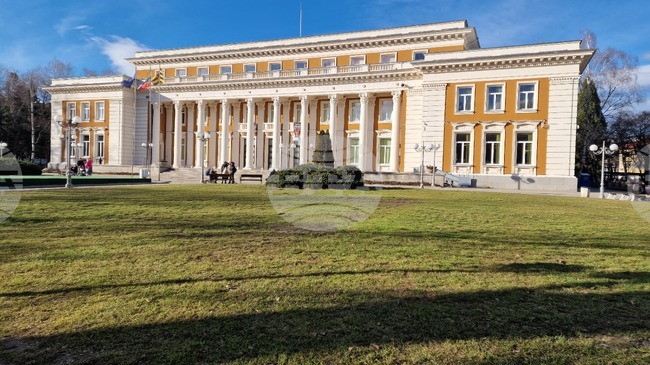 Среща с представители на неформалното сдружение „Форум за демократично действие“, обединяващ експерти и общественици, предстои в Перник