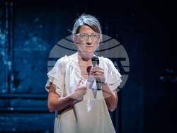 „Театър 199“ гостува в Благоевград с „Приятно ми е, Ива!“ – на 18 февруари в Gestus Theatre, снимка – „Театър 199“